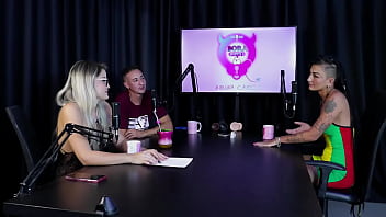 Já pediram um fetiche com cachorro acha errado a divisão de atriz criadora e é liberal caroleta roots & bruna carlos sheer red