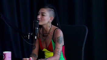 Já pediram um fetiche com cachorro acha errado a divisão de atriz criadora e é liberal caroleta roots & bruna carlos sheer red