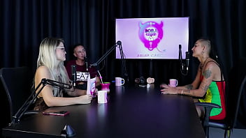 Já pediram um fetiche com cachorro acha errado a divisão de atriz criadora e é liberal caroleta roots & bruna carlos sheer red