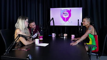 Já pediram um fetiche com cachorro acha errado a divisão de atriz criadora e é liberal caroleta roots & bruna carlos sheer red