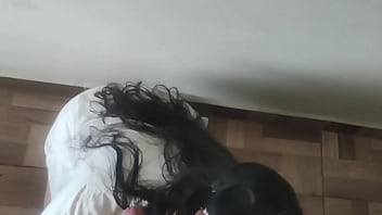 ¡¡por los clavos de jesucristo ¿que es esto madrastra le chupa la polla a jesucristo y se mete la polla en el coño real casero amateur