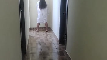 ¡¡por los clavos de jesucristo ¿que es esto madrastra le chupa la polla a jesucristo y se mete la polla en el coño real casero amateur