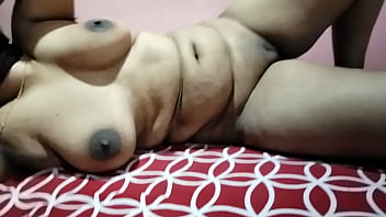 Whatsapp video call with beautiful girl showing pussy