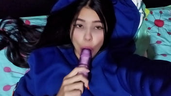 Niñera caliente con enormes tetas anhelaba mi polla tan pronto como llegué a casa casero real