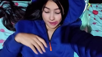 Niñera caliente con enormes tetas anhelaba mi polla tan pronto como llegué a casa casero real