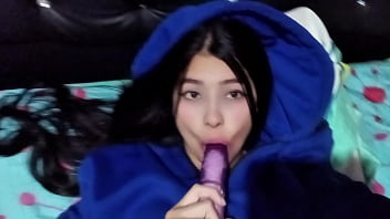 Niñera caliente con enormes tetas anhelaba mi polla tan pronto como llegué a casa casero real