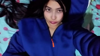 Niñera caliente con enormes tetas anhelaba mi polla tan pronto como llegué a casa casero real