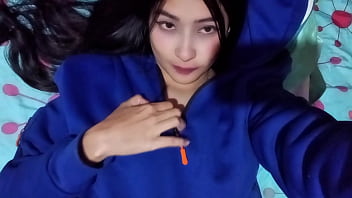 Niñera caliente con enormes tetas anhelaba mi polla tan pronto como llegué a casa casero real