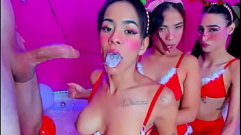 Mygod rough throat fucking of these girls dressed in christmas Mygod rough throat fucking of these girls dressed in christmas