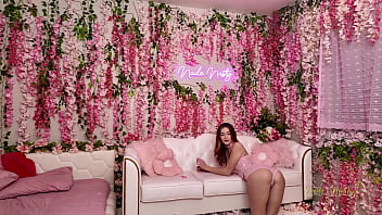 The nasty life ep 7 della cate comes thru to nade nasty's pink room for some fun