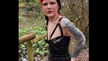 Some right weirdos about