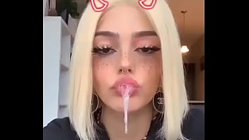 الوسخه في قلبي وفي عيني thumbnail