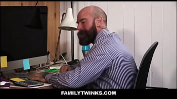 Familytwinks Stepson Lets Stepdad Family Fuck Him At His Job thumbnail