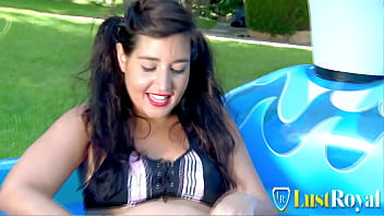 Fat ass brunette wants a friendly anal fuck