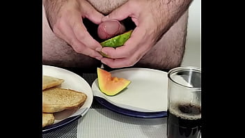 Café da manhã saudável completo no red