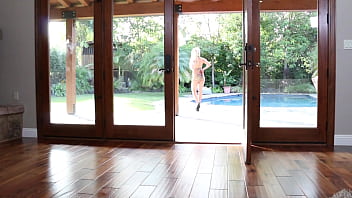 Sexy milf natasha juja loves opening up for dick