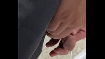 Quay Len Nha Ve Sinh thumbnail