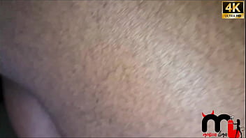 O pau mais grosso que eu já vi na minha vida me deixou totalmente arrombada e cheia de porra na buceta