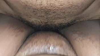 Pastor fodeu loucamente e gozou na minha buceta de crente