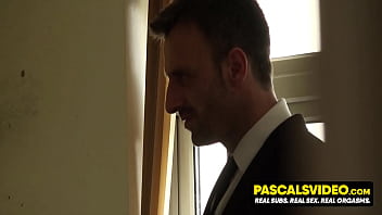 Skyler plays a girl who i've been sitting opposite on the train she's so engrossed in her book that she forgets her phone when she gets off at the stop before me