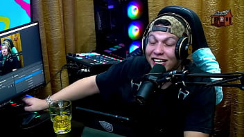 Mari ávila fica peladinha no podcast tirou tudo oque você faria no lugar do ruan podcast pápum no barraco