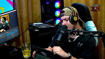 Mari ávila fica peladinha no podcast tirou tudo oque você faria no lugar do ruan podcast pápum no barraco