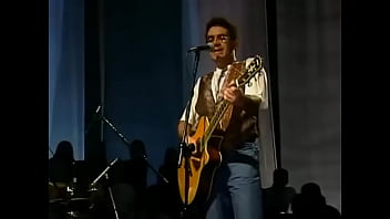 Metal contra as núvens