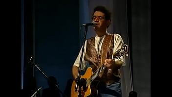 Metal contra as núvens