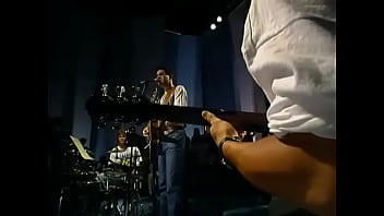 Metal contra as núvens