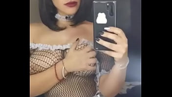 Marcelaamq enseñando tetas