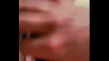 Prima lejana viene de vacaciones la muy puta solo viene a follar