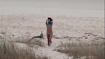 Public sex at beach and pussy filled up at brothers home nati roza