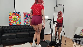 Treadmill chubby girl exersices short tights big ass