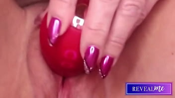 Revealme horny milf shows wet hairy pussy in intense vibrator cum show