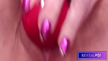 Revealme horny milf shows wet hairy pussy in intense vibrator cum show