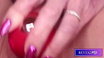 Revealme horny milf shows wet hairy pussy in intense vibrator cum show