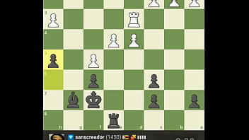 Estoy aburrido de la vida haci que decidí jugar un chess pero acabo perdiendo por tiempo y estaba mi rival mate en pocas jugadas así que destruyó mi computador termina muy mal