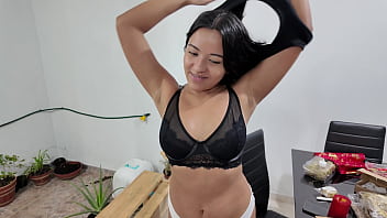 Me follo muy cachondo a mi novia