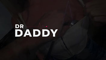 Tattooed vixen annie king gets pounded by her horny doctor