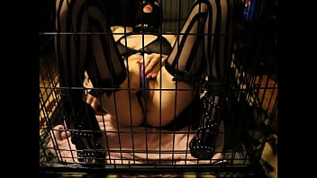 Sub wife like to play in the cage