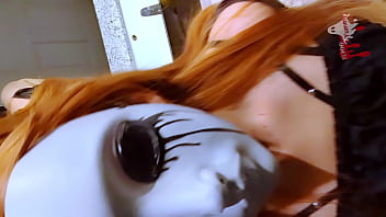 Mi hermanastro mayor me acompaña a pedir caramelos a cambio me pide jugar con el a meterme su "cuchillo" toda la noche me coge y termina sobre mi