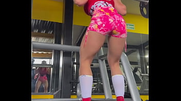 Entrenando Duro thumbnail