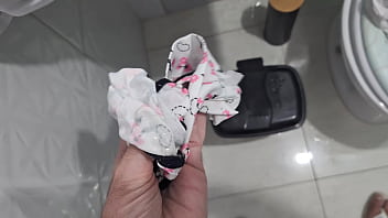 I masturbate and ejaculate in my sister in law's panties I masturbate and ejaculate in my sister in law's panties