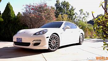 Sports car affections busty babe gets her cunny filled