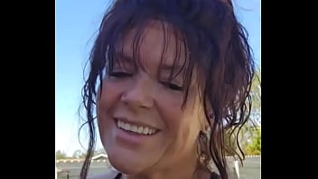 Happy friday the gloomy days have been replaced with some pretty blue skies and perfect temperatures have a wicked week