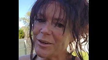 Happy friday the gloomy days have been replaced with some pretty blue skies and perfect temperatures have a wicked week