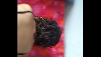 Me meten todo y se viene dentro de mi