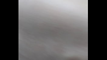 Me meten todo y se viene dentro de mi