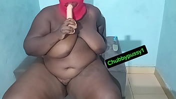 Trying out my new sex toy on my fat pussy