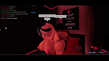 Encontre a esta rubia culona y me la folle duro